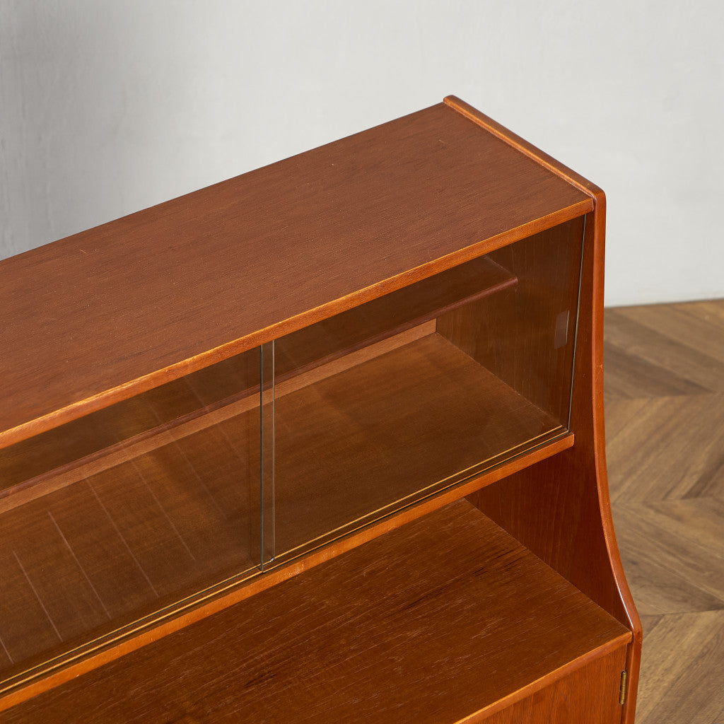 ヴィンテージ ハイ サイドボード