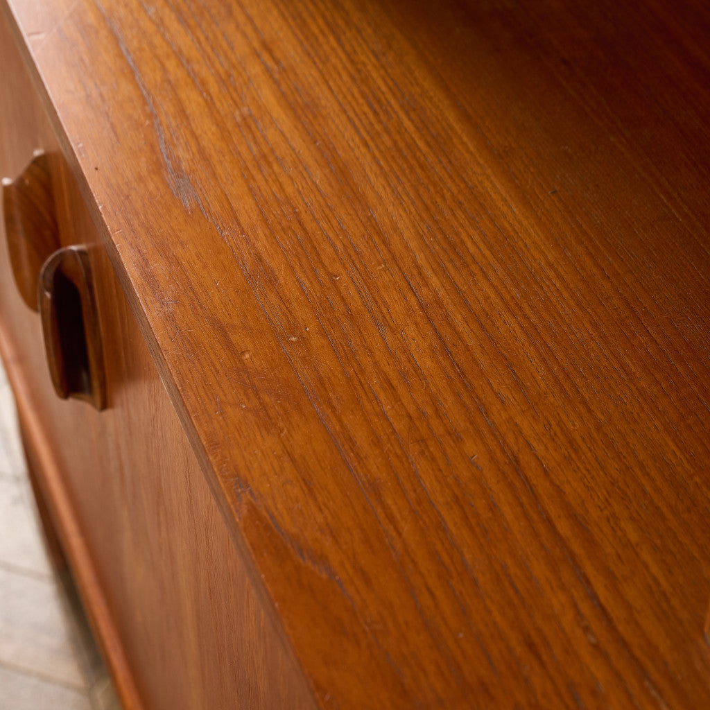 Brasilia ハイ サイドボード