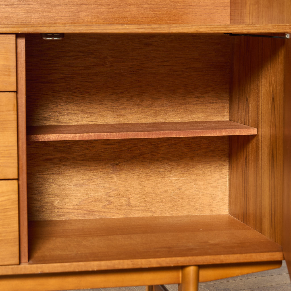 ヴィンテージ ハイ サイドボード