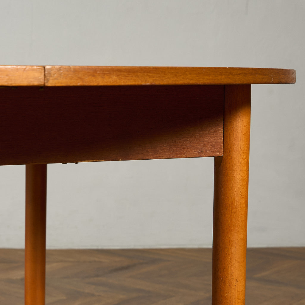 英国 ヴィンテージ ラウンド ダイニングテーブル