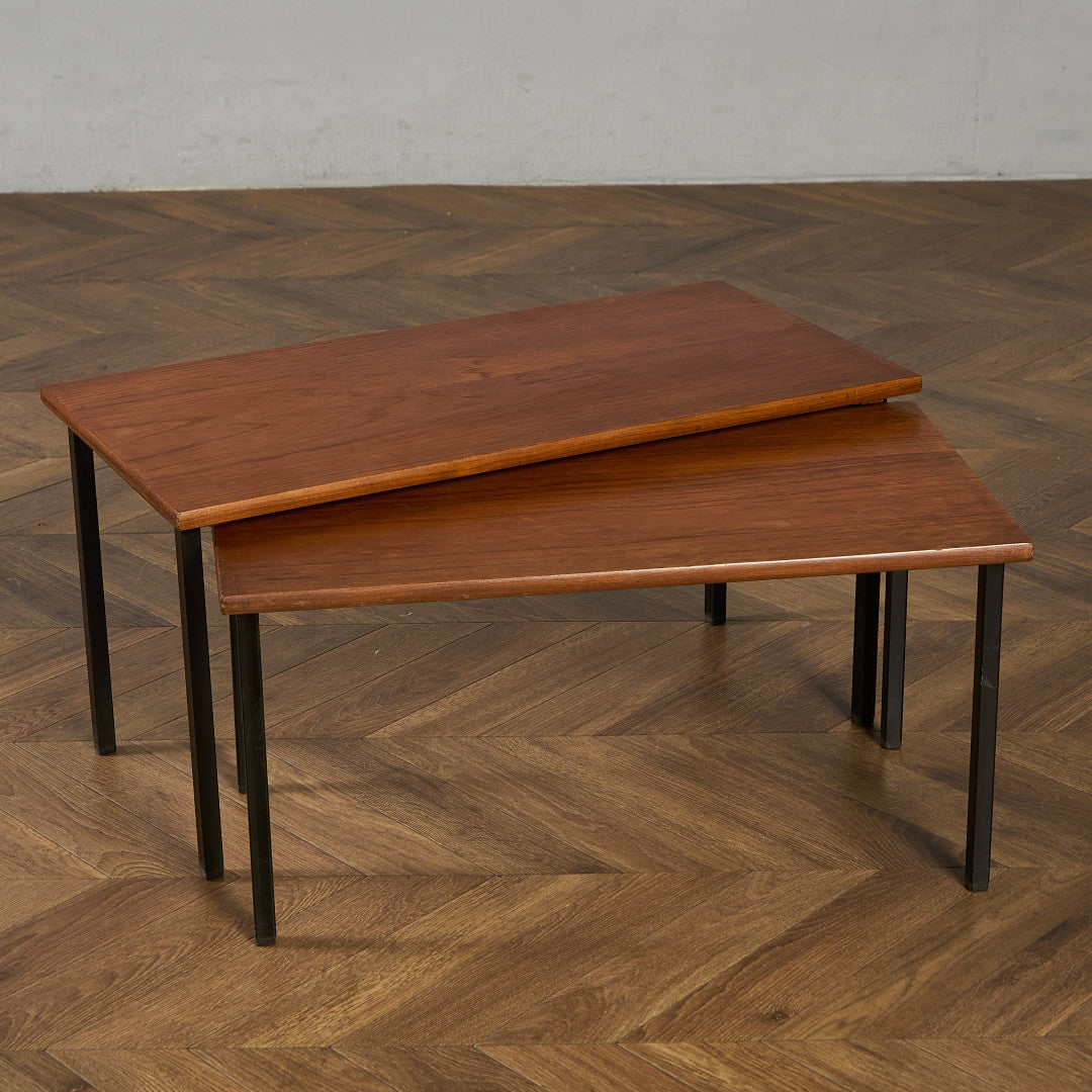 イギリス ヴィンテージ ネスト コーヒーテーブル