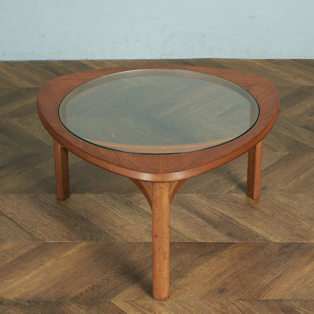 ヴィンテージ トライアングル ガラストップテーブル