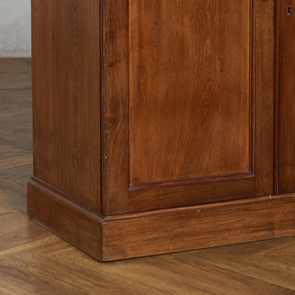 英国 クラシック キャビネット