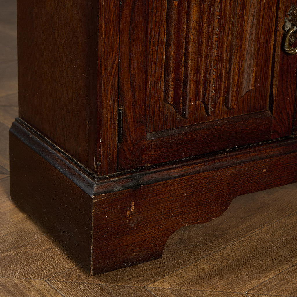 英国 クラシック オーク材 キャビネット