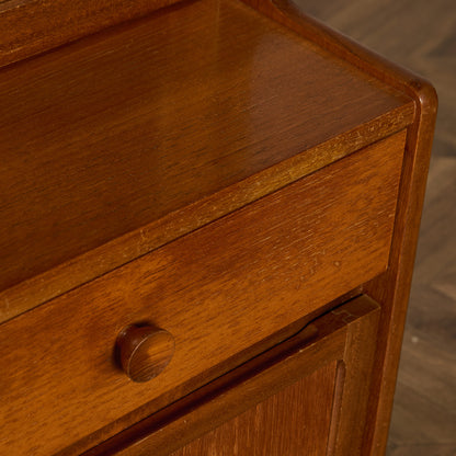 ヴィンテージ ハイサイドボード