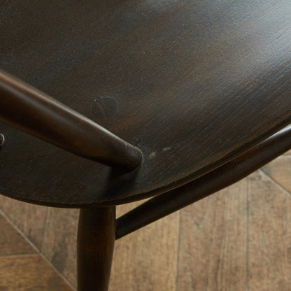 ERCOL Vintage Quaker Chair Large Size / Round Gold Label #66074