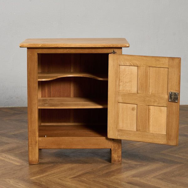 英国 クラシック キャビネット