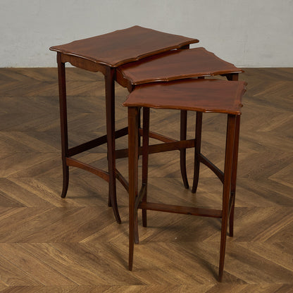 英国 クラシック ネストテーブル