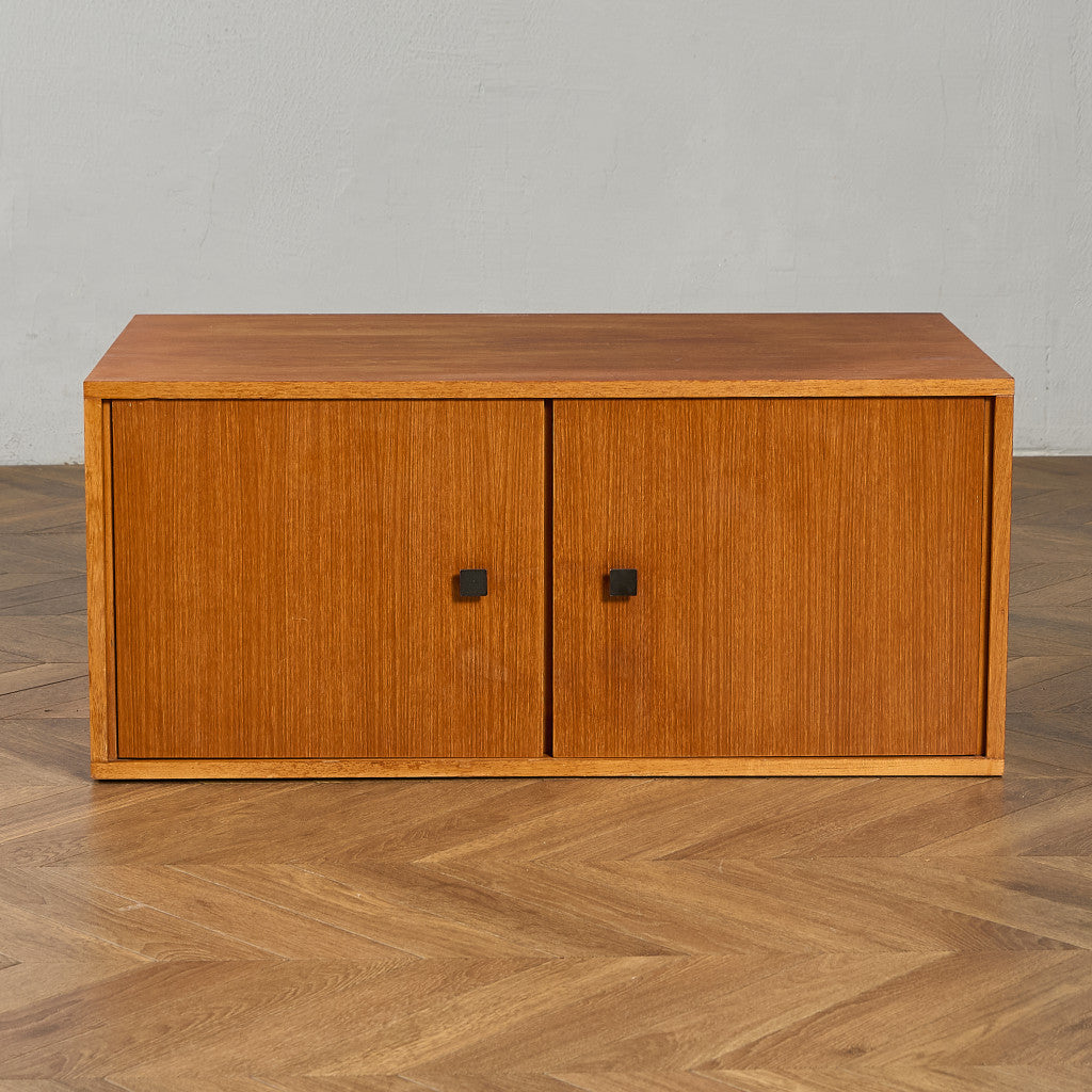 ヨーロッパ ヴィンテージ キャビネット