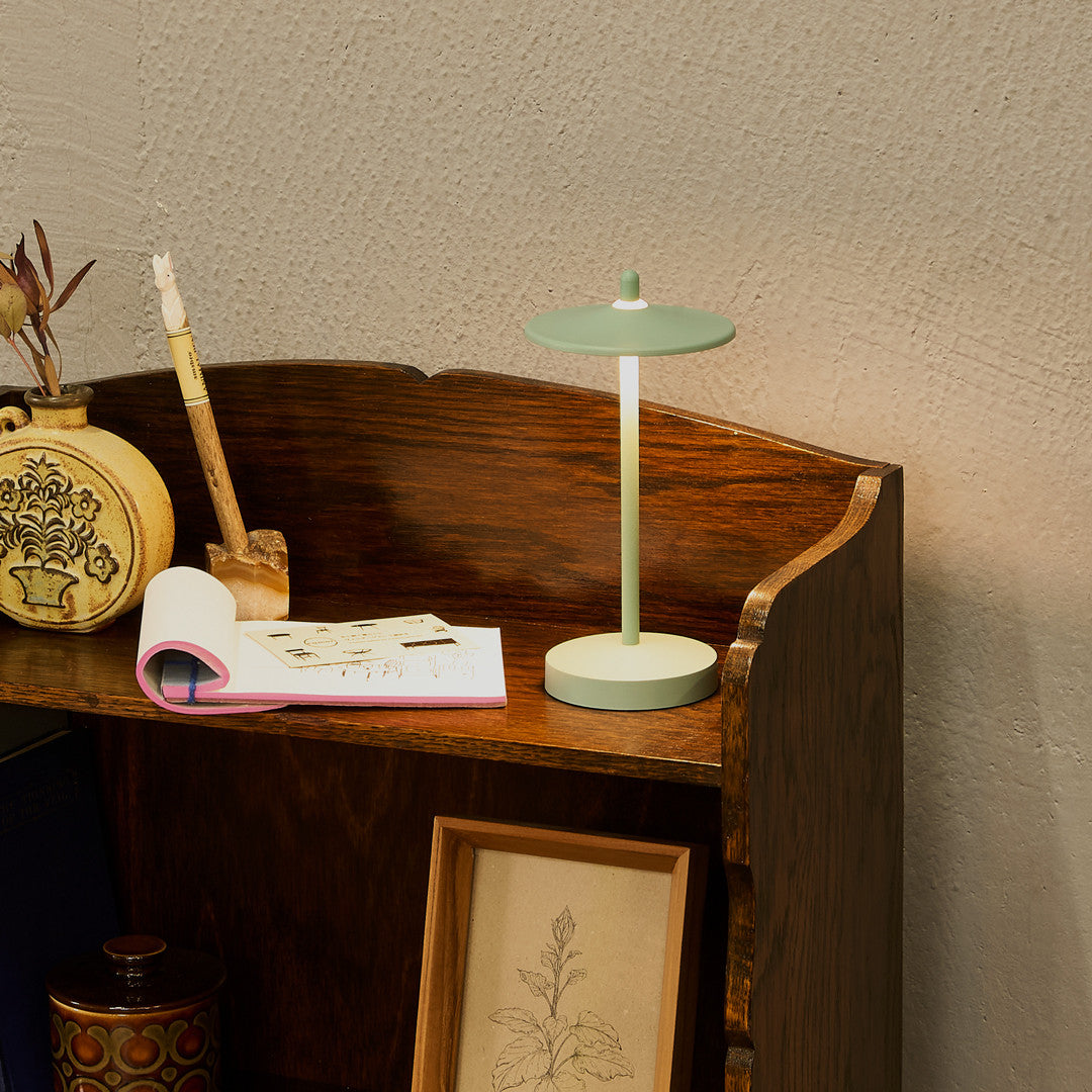 Pala ポータブルランプ / sage green