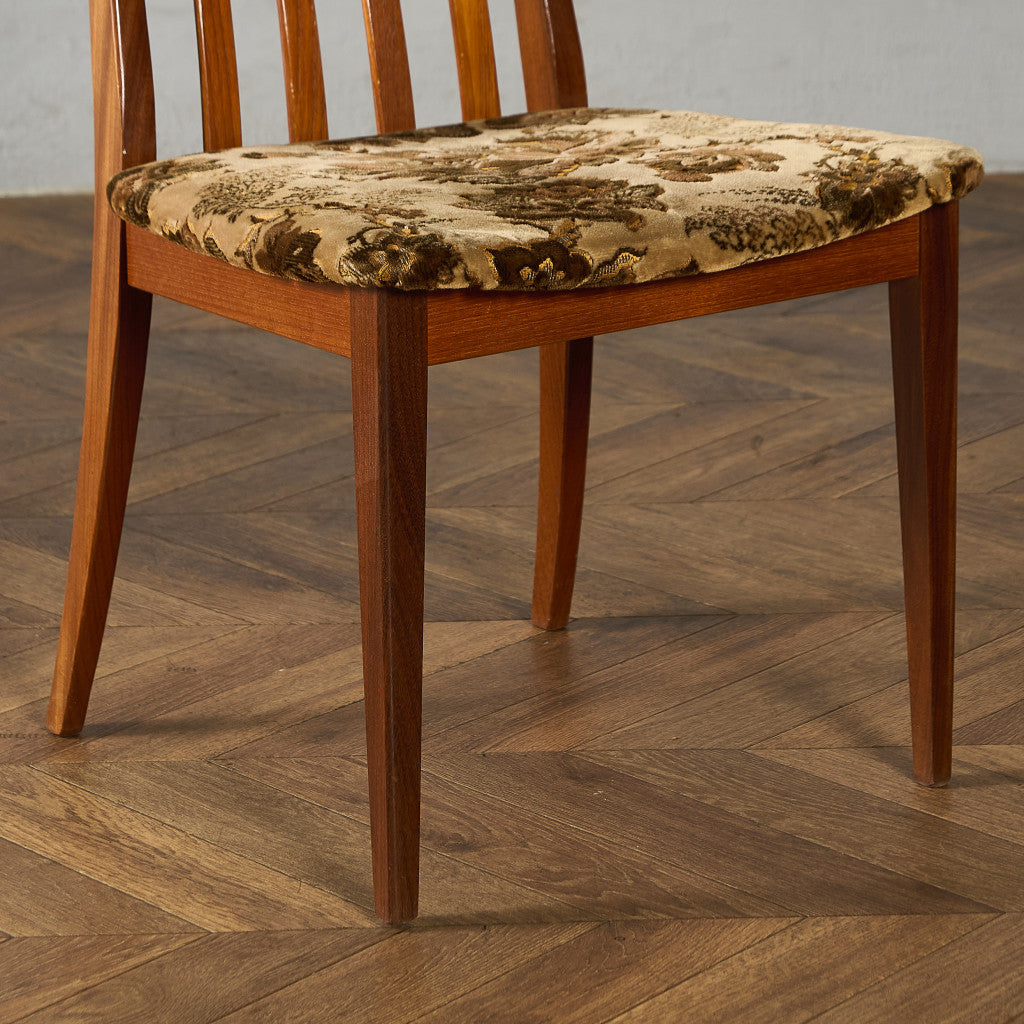 スラットバックチェア (4540)