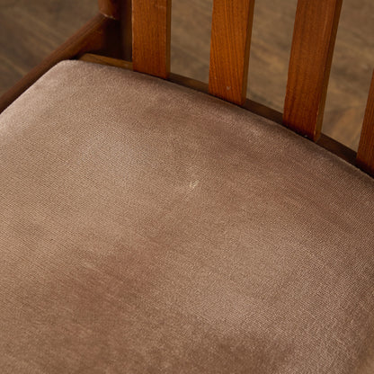 スラットバックチェア