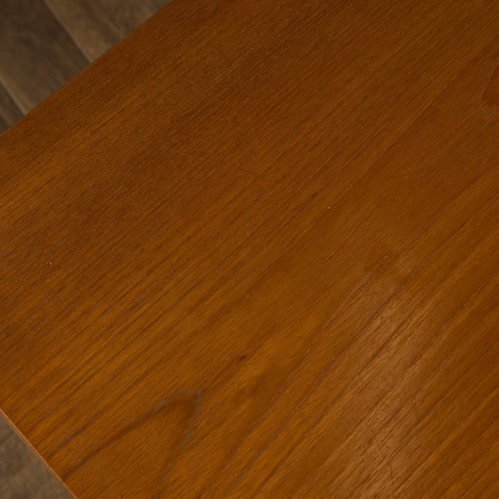 ネストテーブル