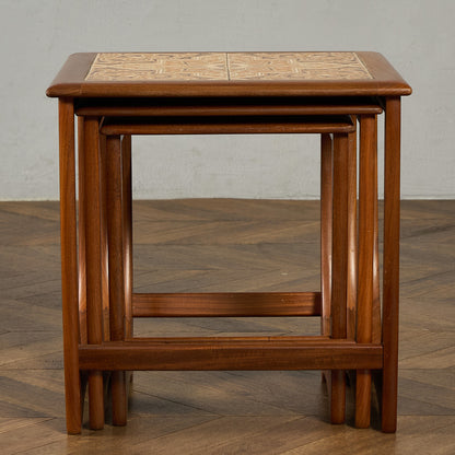 Astro ヴィンテージ タイルトップ ネストテーブル (3552D)