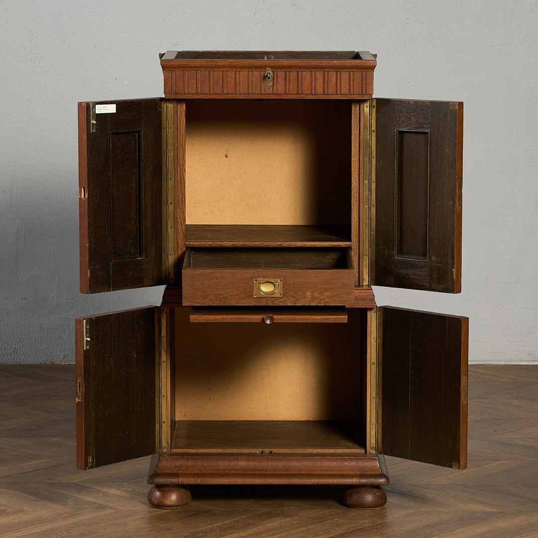 英国 クラシック カクテルキャビネット