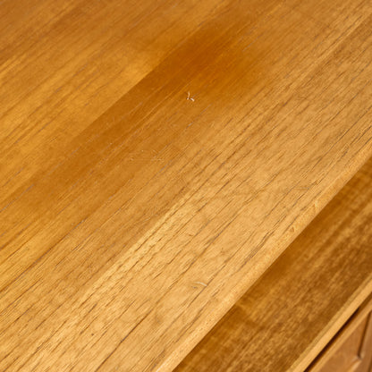 十字扉 ヴィンテージ キャビネット