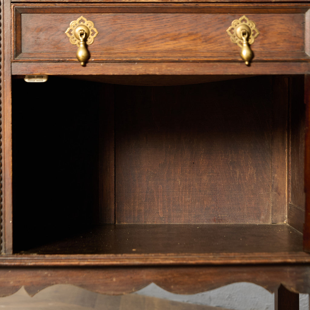 英国 クラシック ウェルシュドレッサー  食器棚