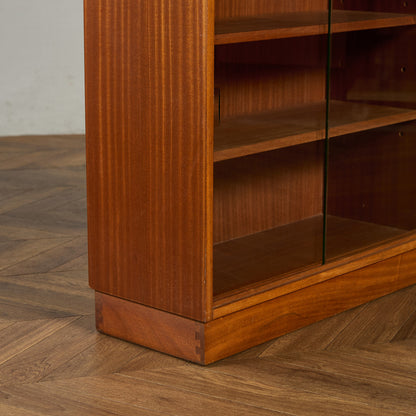 モーリス オブ グラスゴー Morris of Glasgow Cumbrae ヴィンテージ ナロー ガラス ブックケース 食器棚 #94361