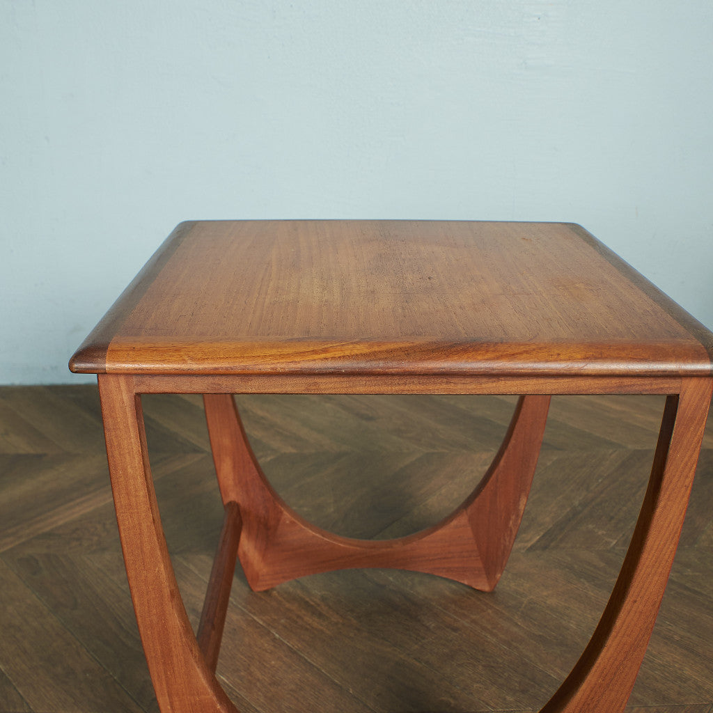 Astro セラミックタイルトップ ネストテーブル (3552D)