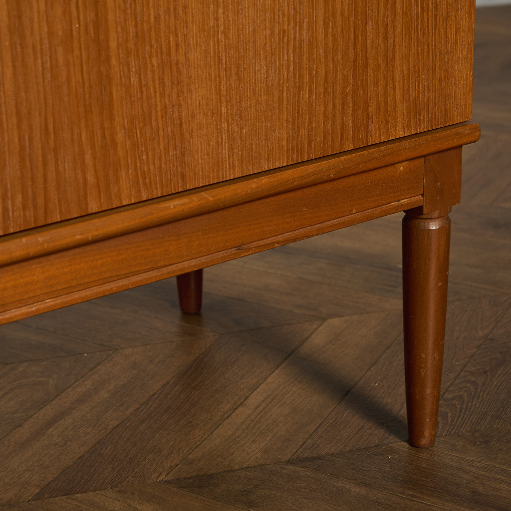 イギリス ヴィンテージ サイドボード