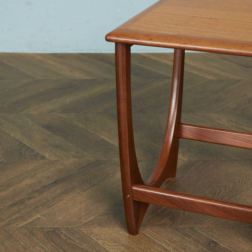 イギリス ヴィンテージ G-PLAN Astro チーク ネストテーブル G-PLAN ジープラン ネストテーブル ヴィンテージ チーク