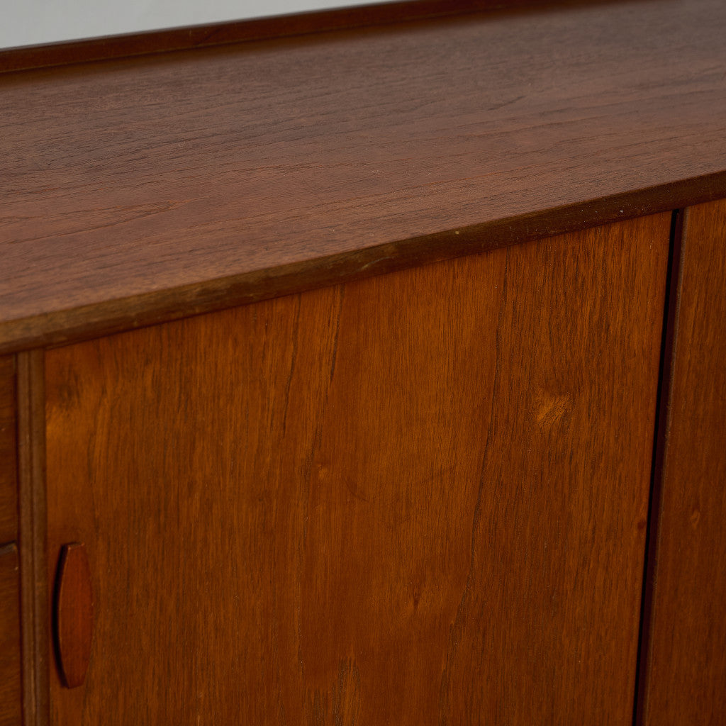 イギリス ヴィンテージ サイドボード