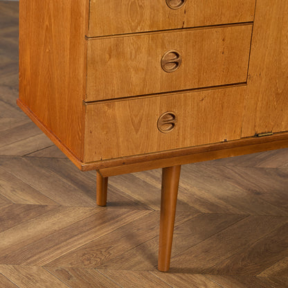 イギリス ヴィンテージ サイドボード