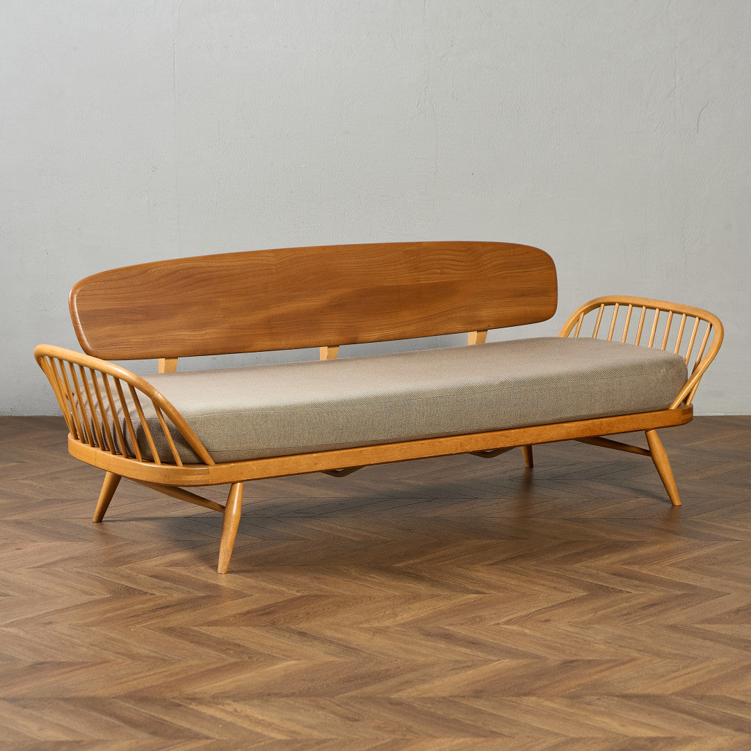 ウィンザー スタジオカウチソファ デイベッド