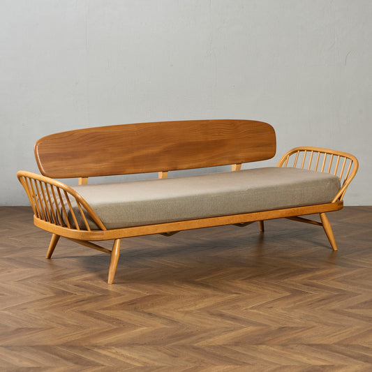 ウィンザー スタジオカウチソファ デイベッド