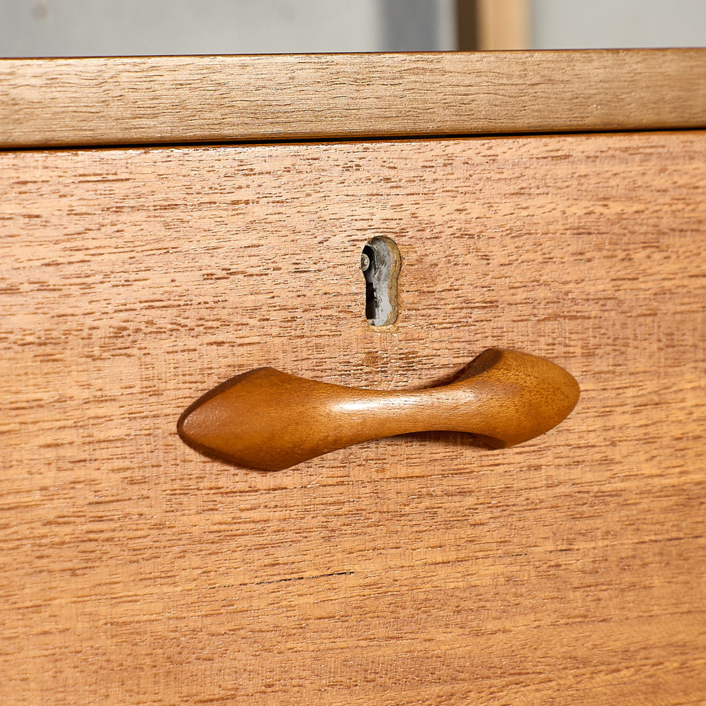 ウォールユニット