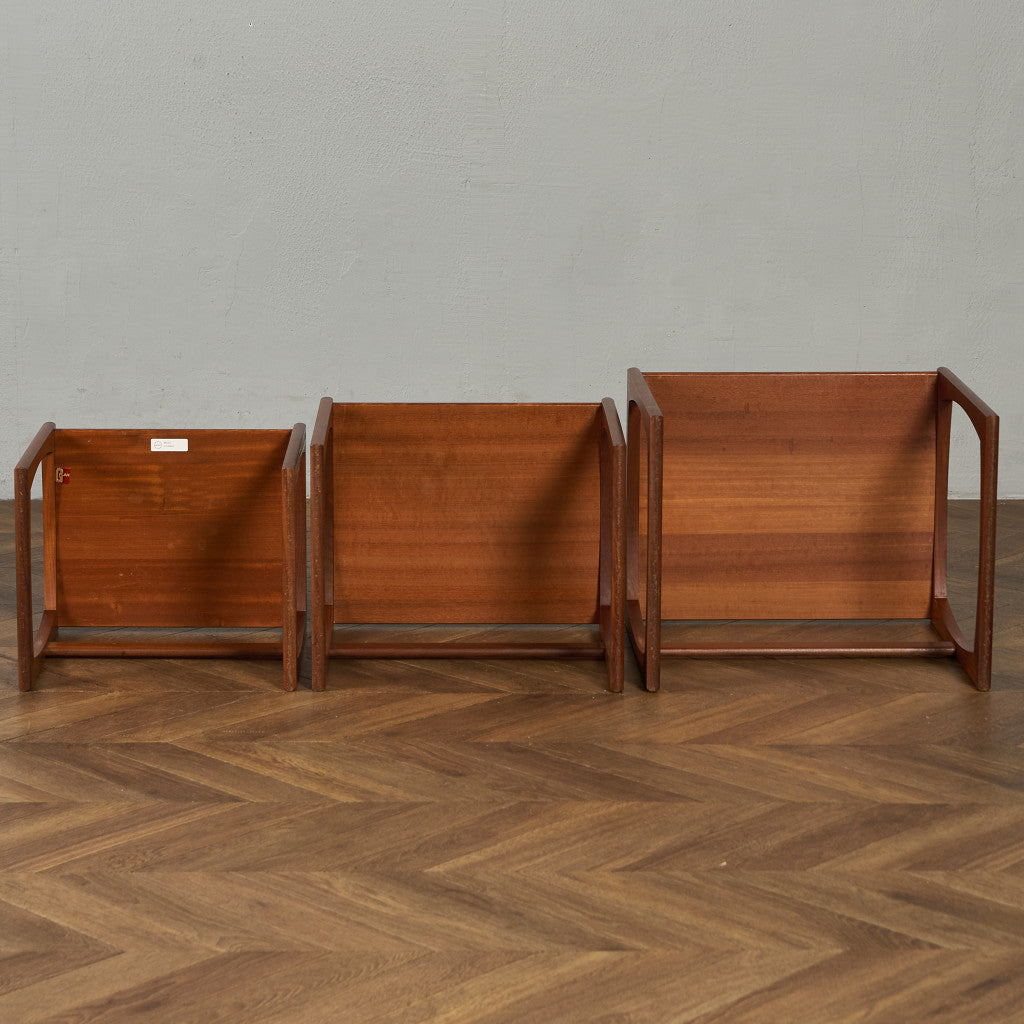 Quadrille ヴィンテージ ネストテーブル