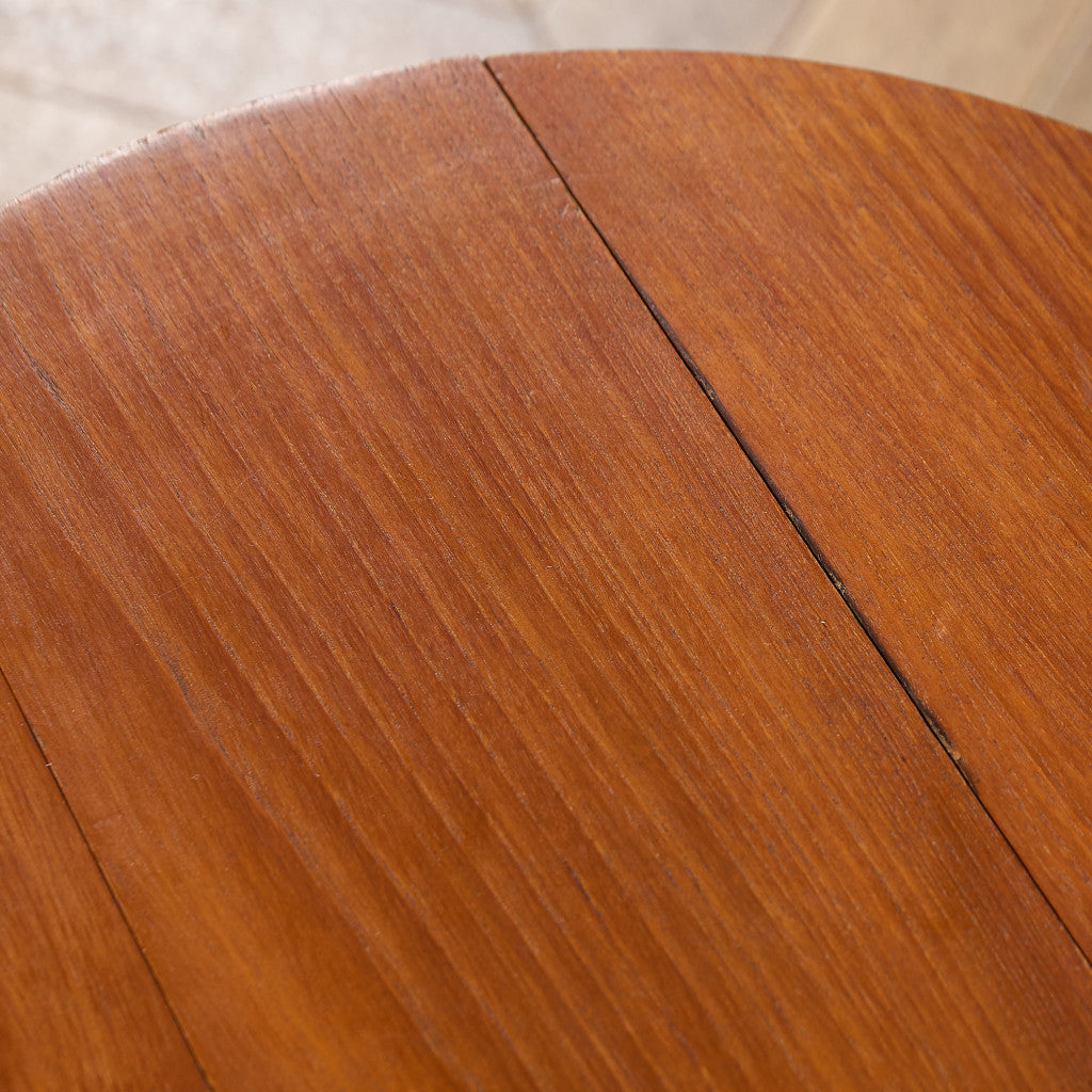 Novy Domov社 Poul Hundevad ネストテーブル