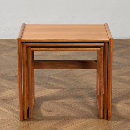 Quadrille ヴィンテージ ネストテーブル