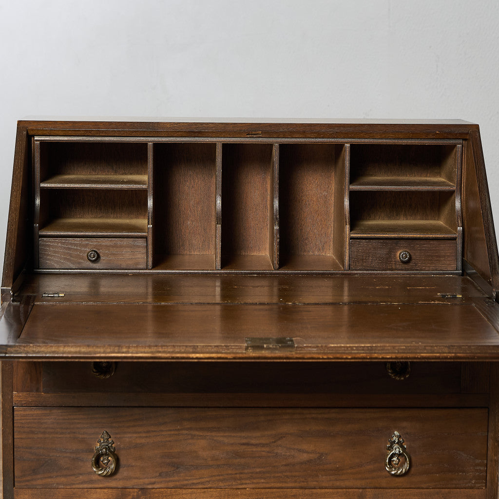 Stanley Wood of Olney ライティング ビューロー