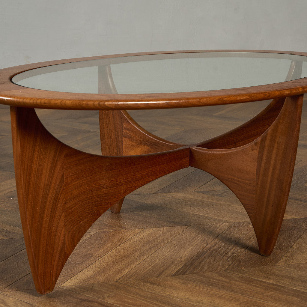 astro オーバルコーヒーテーブル