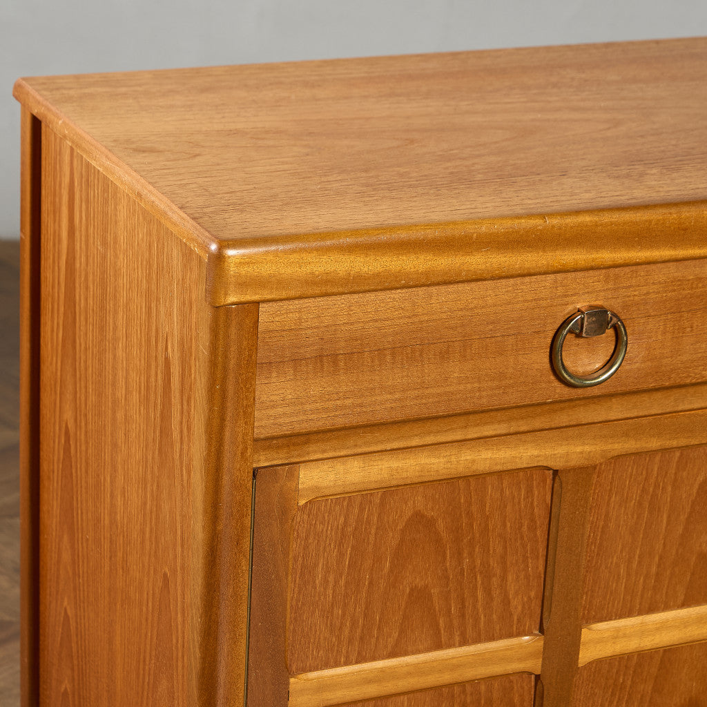 十字扉 ヴィンテージ サイドボード