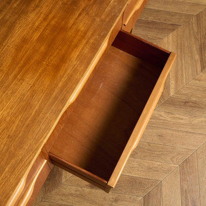 イギリス ヴィンテージ サイドボード