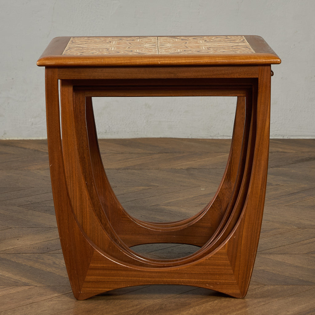 Astro ヴィンテージ タイルトップ ネストテーブル (3552D)