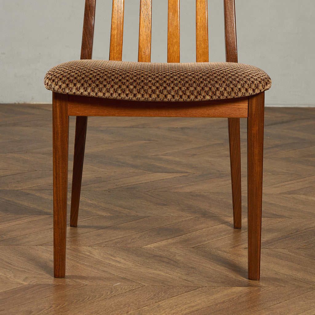 スラットバックチェア (4540)