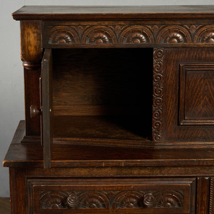 英国 クラシック コートカップボード