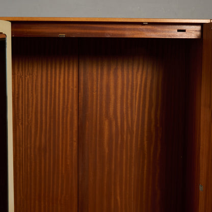 Chinese white ヴィンテージ 3ドア ワードローブ 初期ゴールドラベル