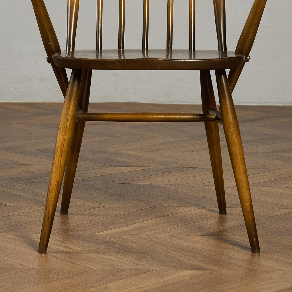 ヴィンテージ クエーカー アームチェア ラウンドゴールドラベル