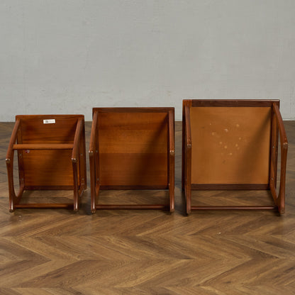 Astro ヴィンテージ タイルトップ ネストテーブル (3552D)