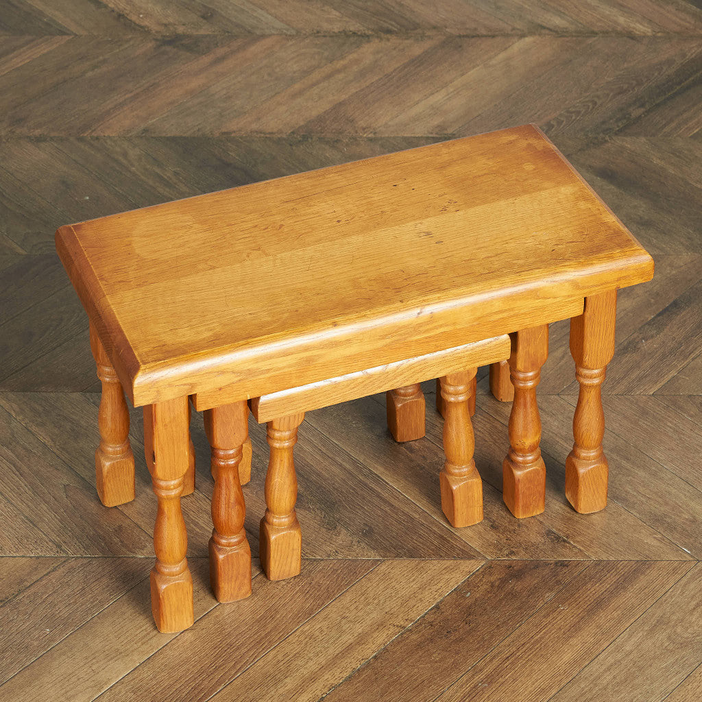 Dutch solid oak nesting table #85389