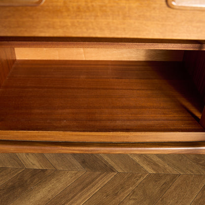 Fresco ヴィンテージ 脚付き サイドボード (4072)