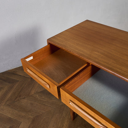 Fresco ヴィンテージ 脚付き サイドボード (4072)