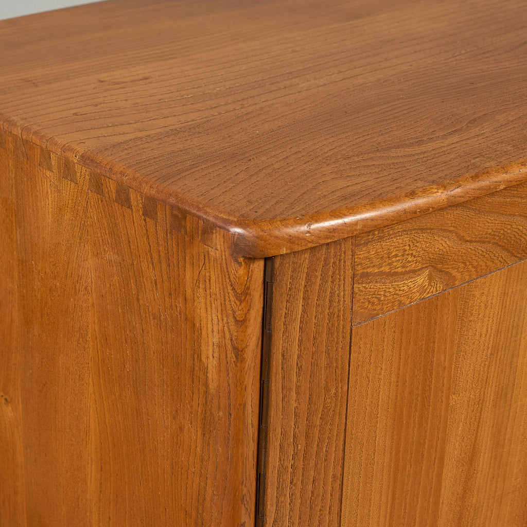 ウィンザー サイドボード