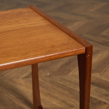 Quadrille ヴィンテージ ネストテーブル