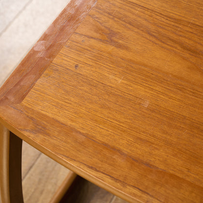 Burlington ネストテーブル