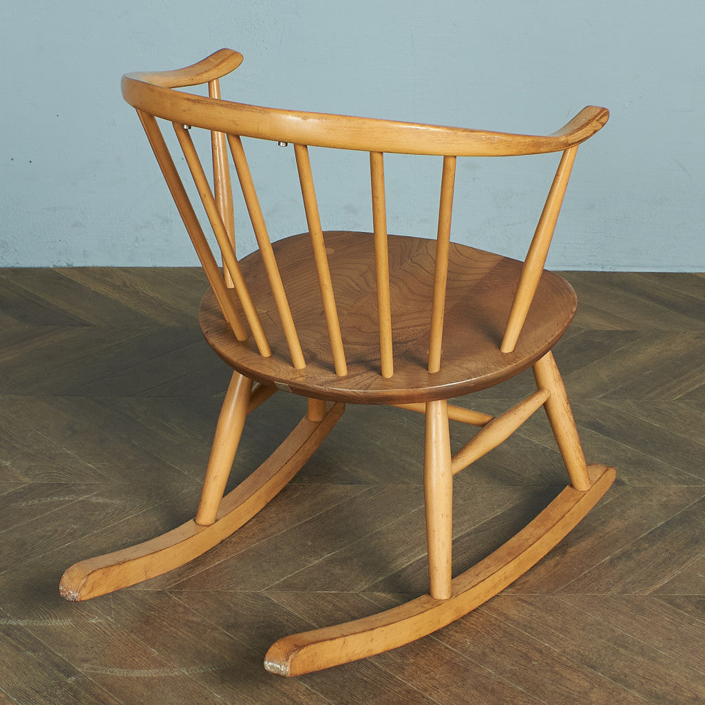 アーコール ERCOL ヴィンテージ スモーカーズ ロッキングチェア / ブルーラベル #77437 – camori  ヴィンテージ家具・北欧インテリアの通販サイト